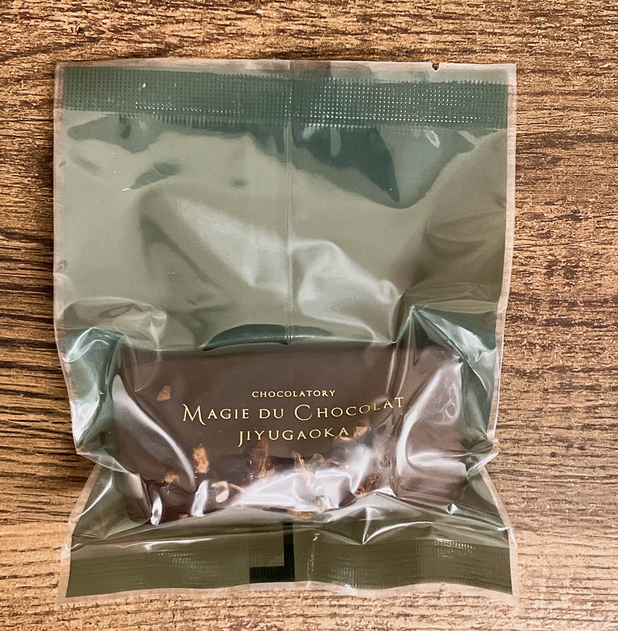 マジドゥショコラ（Magie du chocolat）のフィナンシェショコラ パッケージ表