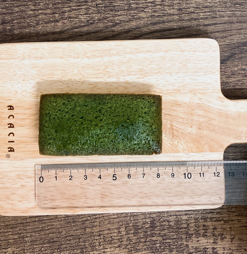 丸久小山園の抹茶フィナンシェ 大きさ02