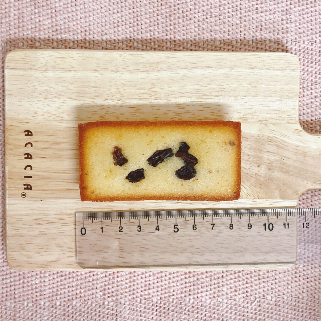 日本橋千疋屋総本店のフルーツフィナンシェラムレーズン 大きさ02