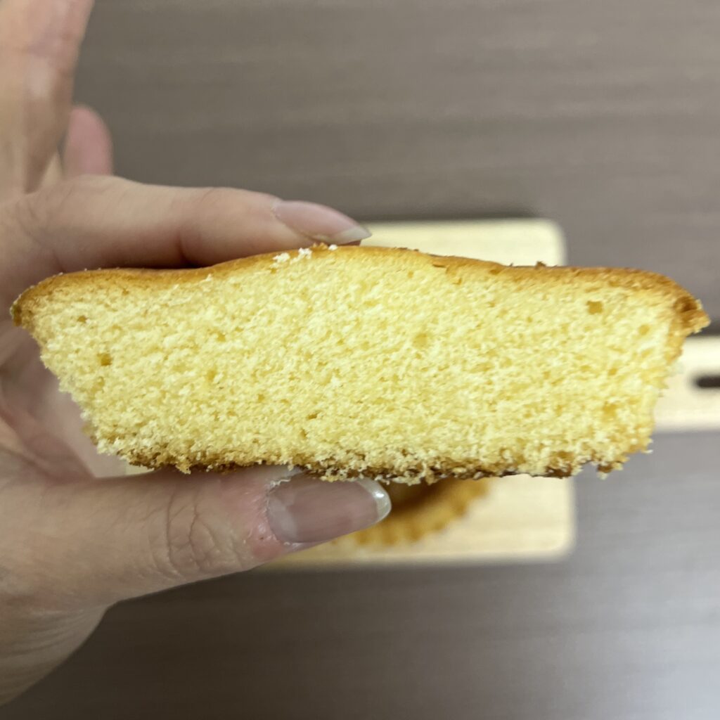 コート・ダジュールの菓子詰合せ エクスプレスマドレーヌ 断面