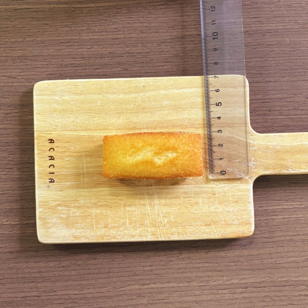 若生製菓のバニラージュ eco box miniのフィナンシェ大きさ01