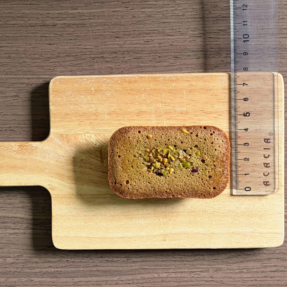 ピスタチオマニアのピスタチオフィナンシェ 大きさ01