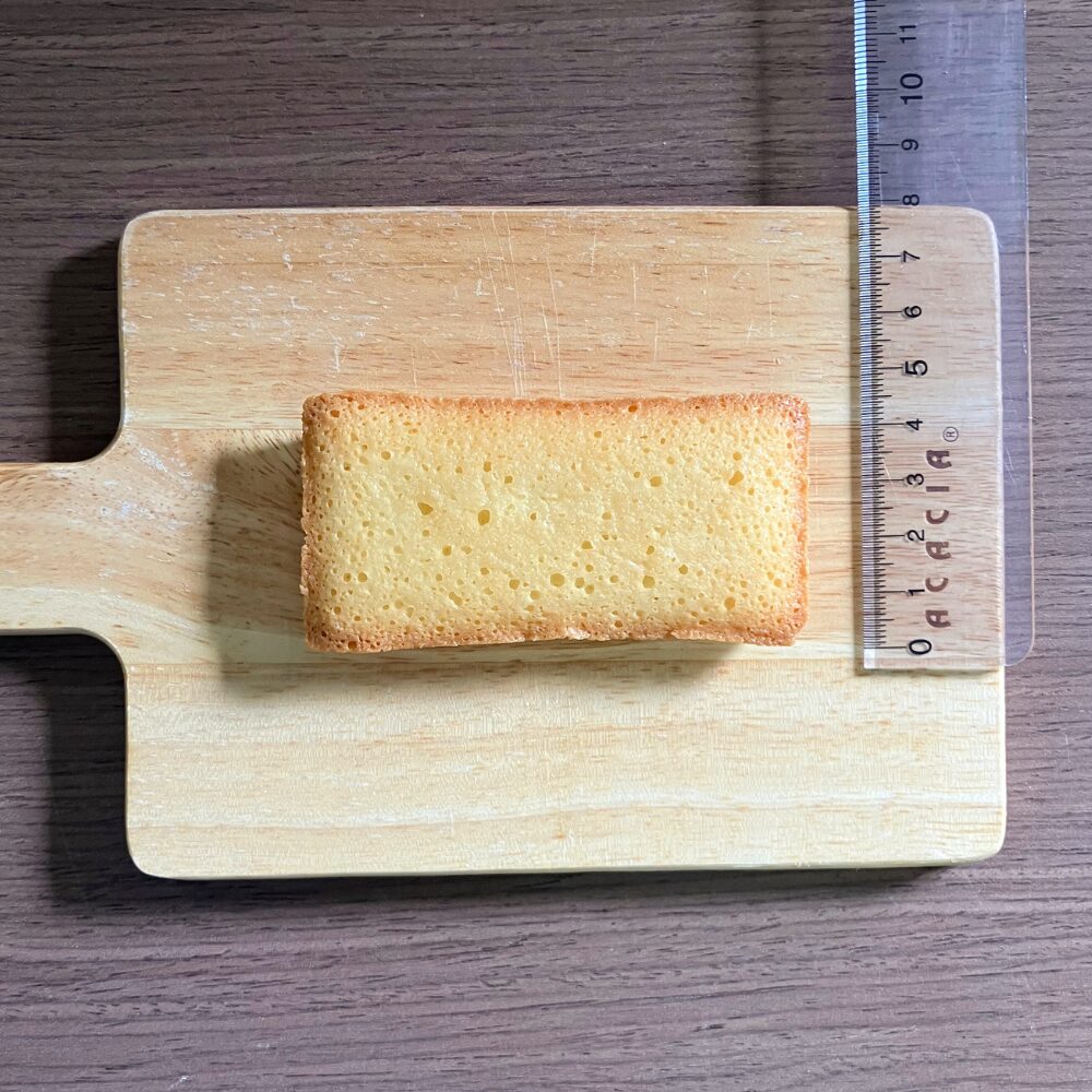 ニューデイズの発酵バターを使ったフィナンシェ　大きさ01