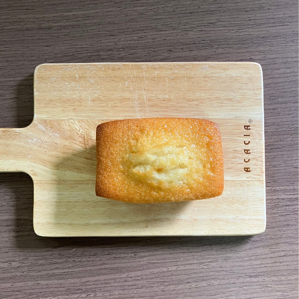 ローソンの焦がしバター香るフィナンシェ 01_電子レンジ調理の場合