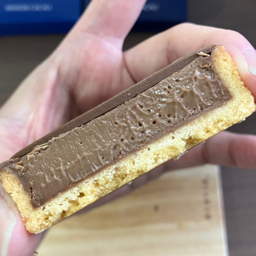 メゾンカカオ（Maison Cacao）のリッチ生チョコタルト 45% 断面