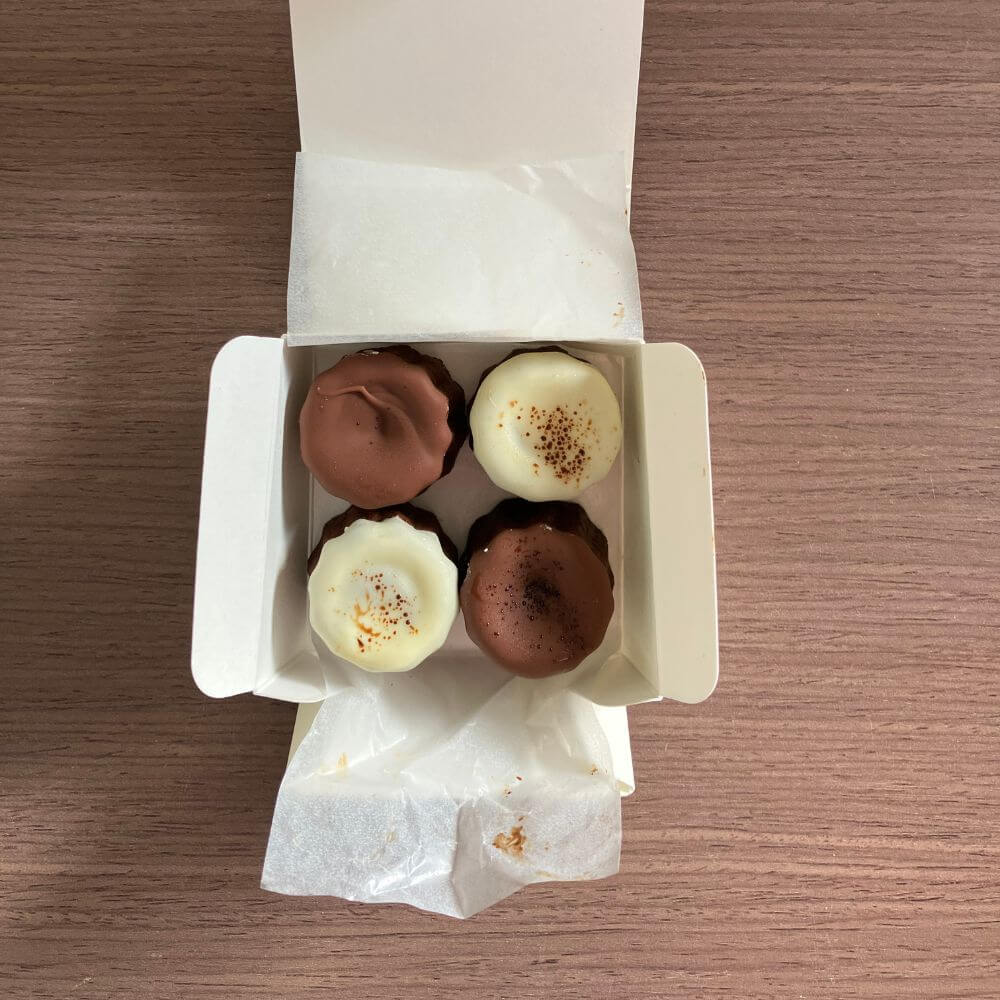 OBRAのカヌレコーヒー 箱開封