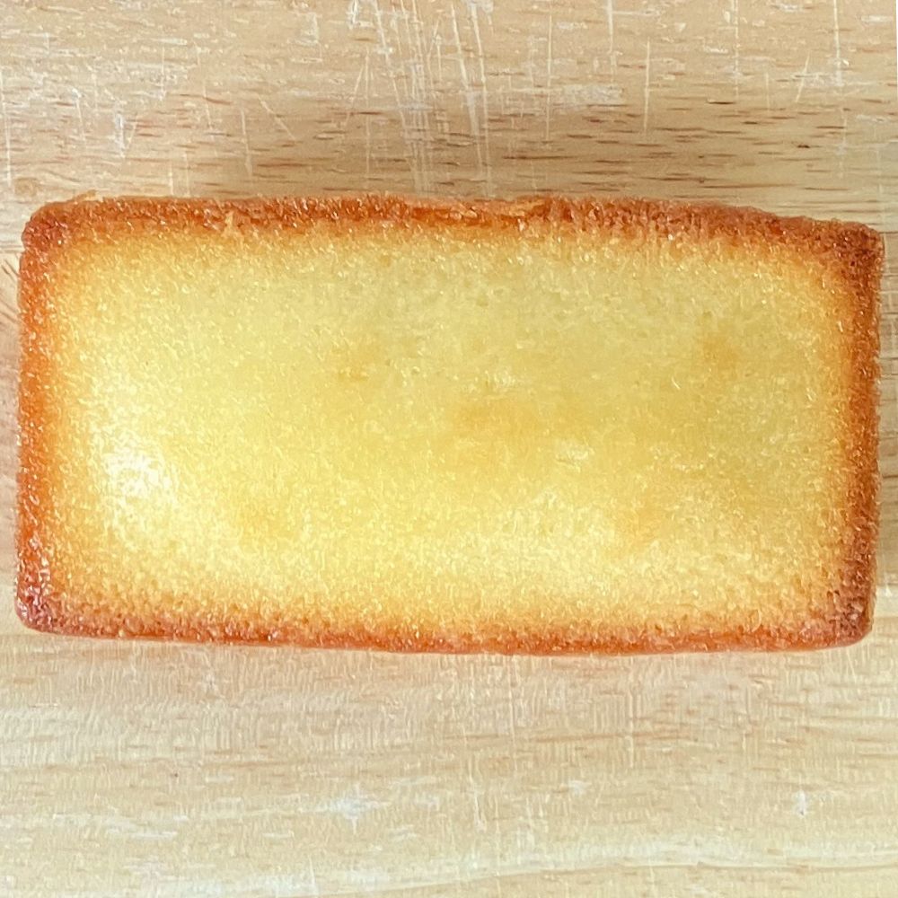 ミニストップの発酵バター風味のフィナンシェ02