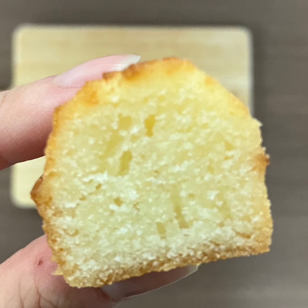 ちひろ菓子店の人生最高のフィナンシェ 北海道バター 断面