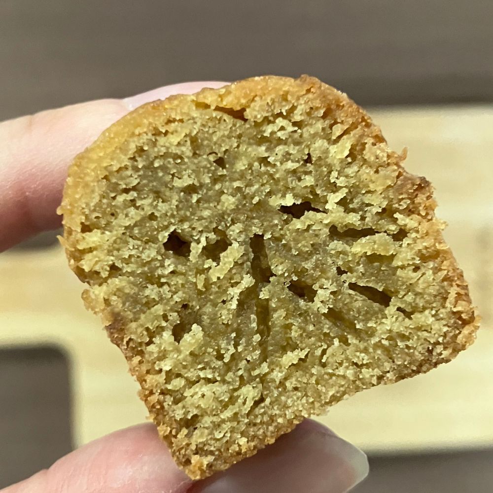 ちひろ菓子店の人生最高のフィナンシェ 香るアールグレイ 断面